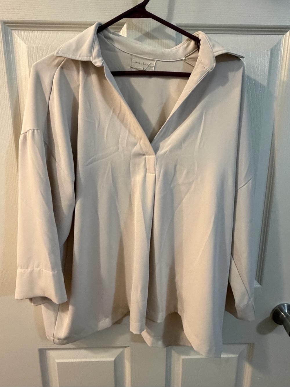 MELLODAY Relaxed Collared V-Neck Tunic Top - Cream